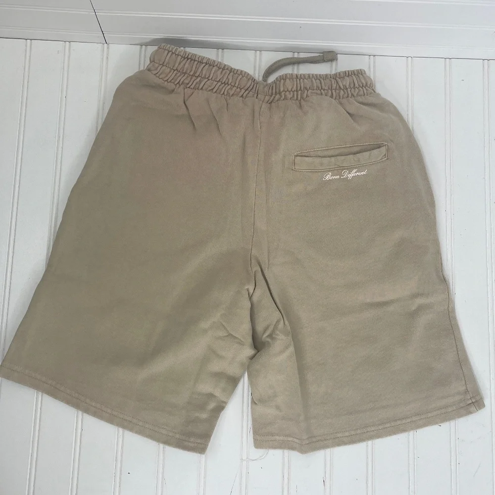 NWT Good For Nothing acid wash jersey shorts in beige with logo print Small